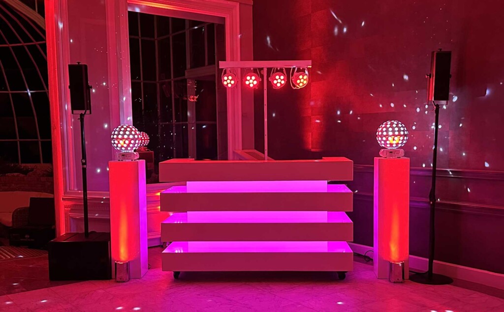 DJ-booth The Square, DJ-show Premium
