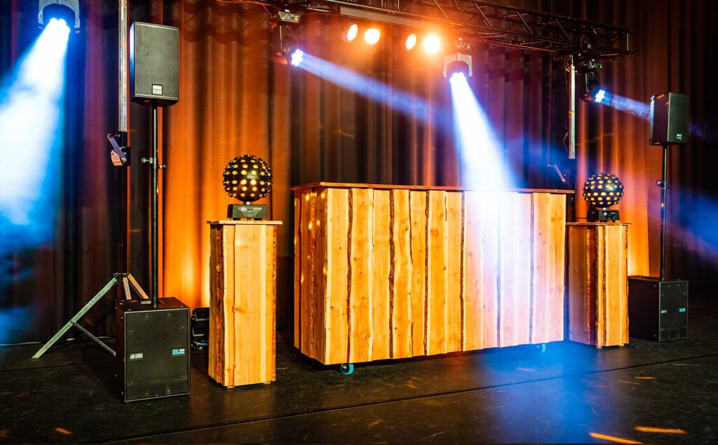 DJ booth Wood, Deluxe