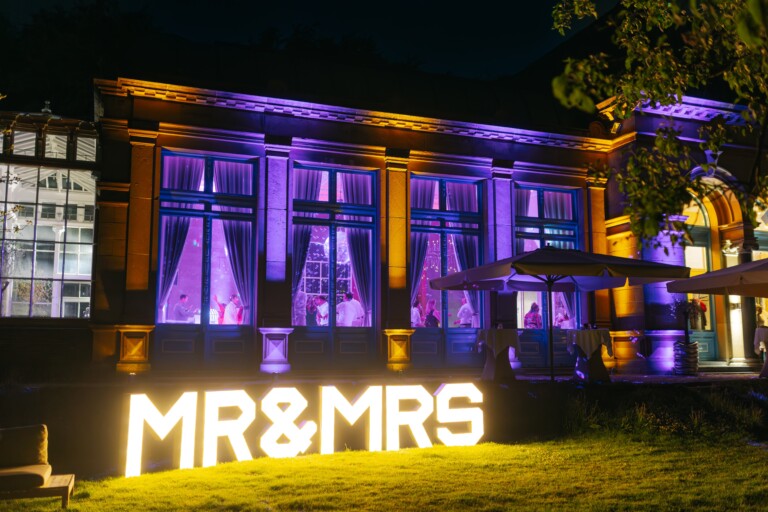 XL lichtletters MR & MRS