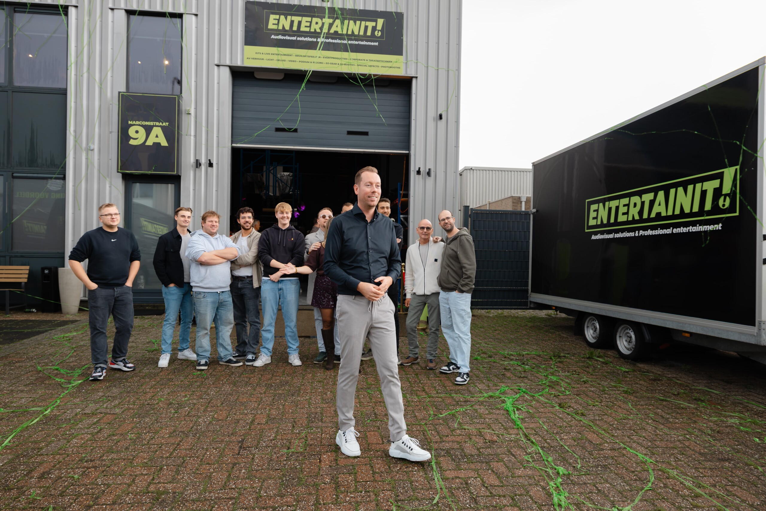Dennis de Groot in front of the ENTERTAINIT! building at Marconistraat 9A in Hillegom